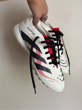 Adidas Predator Pro Turf Soccer Shoes (Size 8 / 41.5)